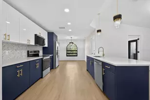 8169 Berkeley Manor Blvd, Spring Hill, FL 34606 - Photo 15