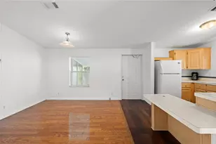 3210 Hickory Dr, Wesley Chapel, FL 33543 - Photo 11