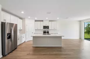 1631 Coolridge Pl, Zephyrhills, FL 33541 - Photo 13