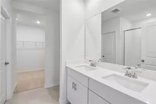 1631 Coolridge Pl, Zephyrhills, FL 33541 - Photo 31