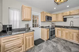 5146 Mallett Dr, Port Richey, FL 34668 - Photo 5