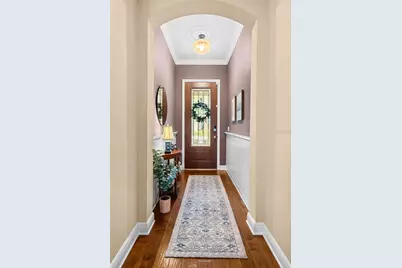 8115 Champions Forest Way, Tampa, FL 33635 - Photo 5