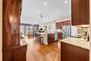 8115 Champions Forest Way, Tampa, FL 33635 - Photo 9