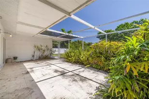 1839 Almeria Way S, Saint Petersburg, FL 33712 - Photo 25