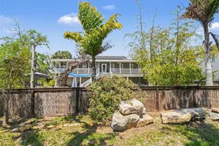 1740 Bayshore Dr, Terra Ceia, FL 34250 - Photo 3