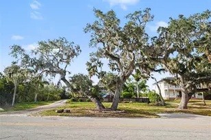 1740 Bayshore Dr, Terra Ceia, FL 34250 - Photo 45