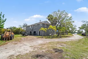 1740 Bayshore Dr, Terra Ceia, FL 34250 - Photo 33