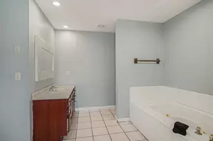 1740 Bayshore Dr, Terra Ceia, FL 34250 - Photo 21