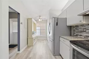 3135 Charter Club Dr, Tarpon Springs, FL 34688 - Photo 11