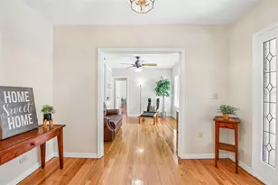 118 N Greenfield Ave, Temple Terrace, FL 33617 - Photo 5
