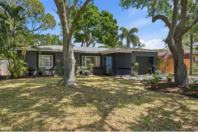 811 Bay Vista Boulevard S, Saint Petersburg, FL 33705 - Photo 3