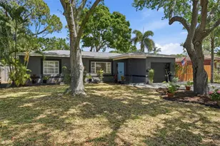 811 Bay Vista Blvd S, Saint Petersburg, FL 33705 - Photo 3