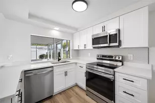 5027 Manor Dr, New Port Richey, FL 34652 - Photo 17