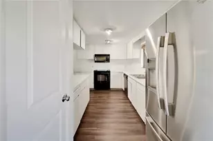 502 Euclid Ave, Seffner, FL 33584 - Photo 3