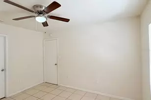 2615 E Curtis St, Tampa, FL 33610 - Photo 11