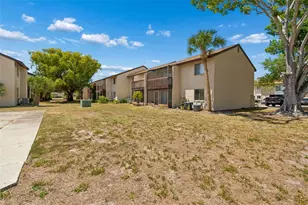 2725 Hidden Lake Blvd, Sarasota, FL 34237 - Photo 25
