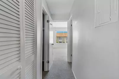 2725 Hidden Lake Boulevard #C, Sarasota, FL 34237 - Photo 15