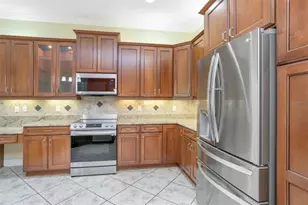 16022 Golden Lakes Drive, Wimauma, FL 33598 - Photo 5
