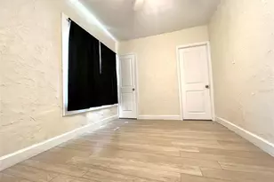 1529 12th St S, Saint Petersburg, FL 33705 - Photo 19