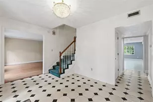 1840 Salem Ct, Dunedin, FL 34698 - Photo 3