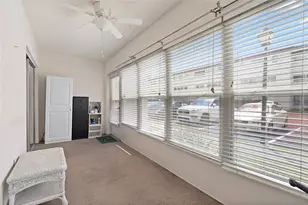 209 NE Lincoln Circle N, Saint Petersburg, FL 33702 - Photo 15