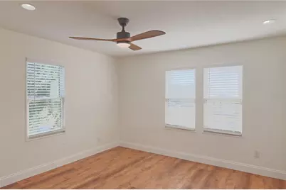 1200 40th Street S, Saint Petersburg, FL 33711 - Photo 17