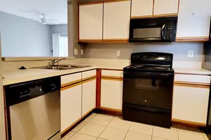 6410 Cypressdale Dr, Riverview, FL 33578 - Photo 3