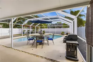 7633 Clovelly Park Pl, Apollo Beach, FL 33572 - Photo 23