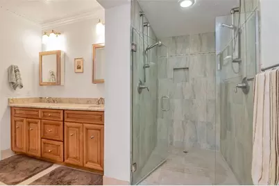 135 25th Avenue NE, Saint Petersburg, FL 33704 - Photo 25