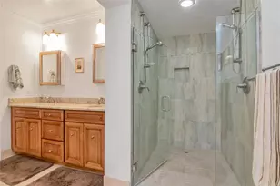 135 25th Ave NE, Saint Petersburg, FL 33704 - Photo 25