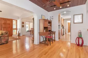 135 25th Ave NE, Saint Petersburg, FL 33704 - Photo 15