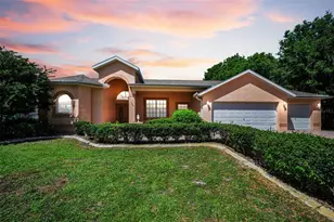 548 Manisha Pl, Tarpon Springs, FL 34688 - Photo 1