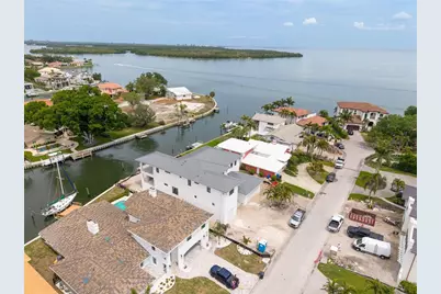 2071 Illinois Avenue NE, Saint Petersburg, FL 33703 - Photo 53