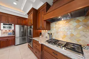 305 Eastleigh Dr, Belleair, FL 33756 - Photo 17