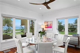 1803 Beach Dr SE, Saint Petersburg, FL 33705 - Photo 9