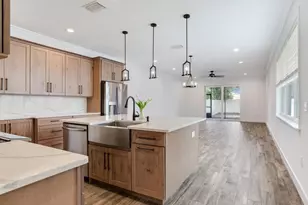 4413 W Gray St, Tampa, FL 33609 - Photo 5