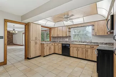 8731 Lithia Pinecrest Road, Lithia, FL 33547 - Photo 23
