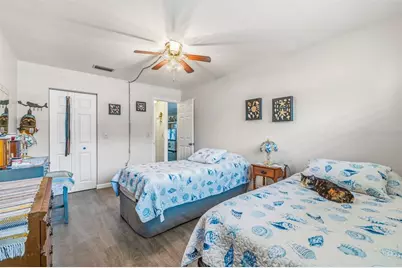 5521 80th Street N #212, Saint Petersburg, FL 33709 - Photo 21