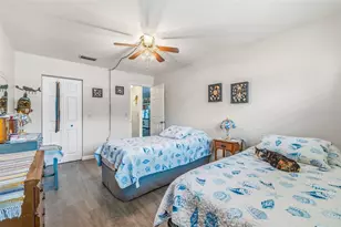 5521 80th St N, Saint Petersburg, FL 33709 - Photo 21