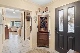 1637 SE Paradise Cir, Crystal River, FL 34429 - Photo 7