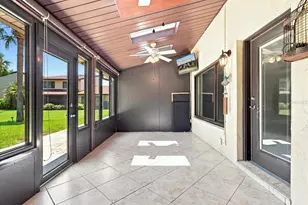 1637 SE Paradise Cir, Crystal River, FL 34429 - Photo 29