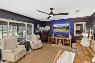 1637 SE Paradise Cir, Crystal River, FL 34429 - Photo 17