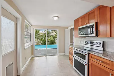 2222 51st Street S, Gulfport, FL 33707 - Photo 13