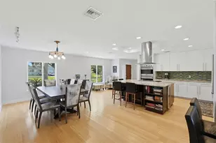125 23rd Ave NE, Saint Petersburg, FL 33704 - Photo 11