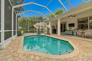 2901 Red Coat Cir, Brandon, FL 33511 - Photo 37