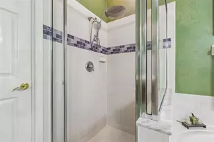 2901 Red Coat Cir, Brandon, FL 33511 - Photo 31