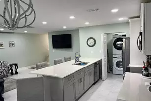 1220 13th Cir SE, Largo, FL 33771 - Photo 9