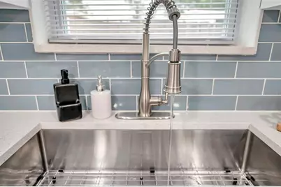 3720 3rd Ave N, Saint Petersburg, FL 33713 - Photo 17