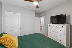 10004 Warm Stone St, Thonotosassa, FL 33592 - Photo 19