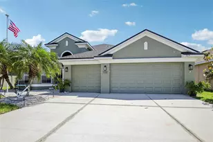 319 19th St NW, Ruskin, FL 33570 - Photo 5